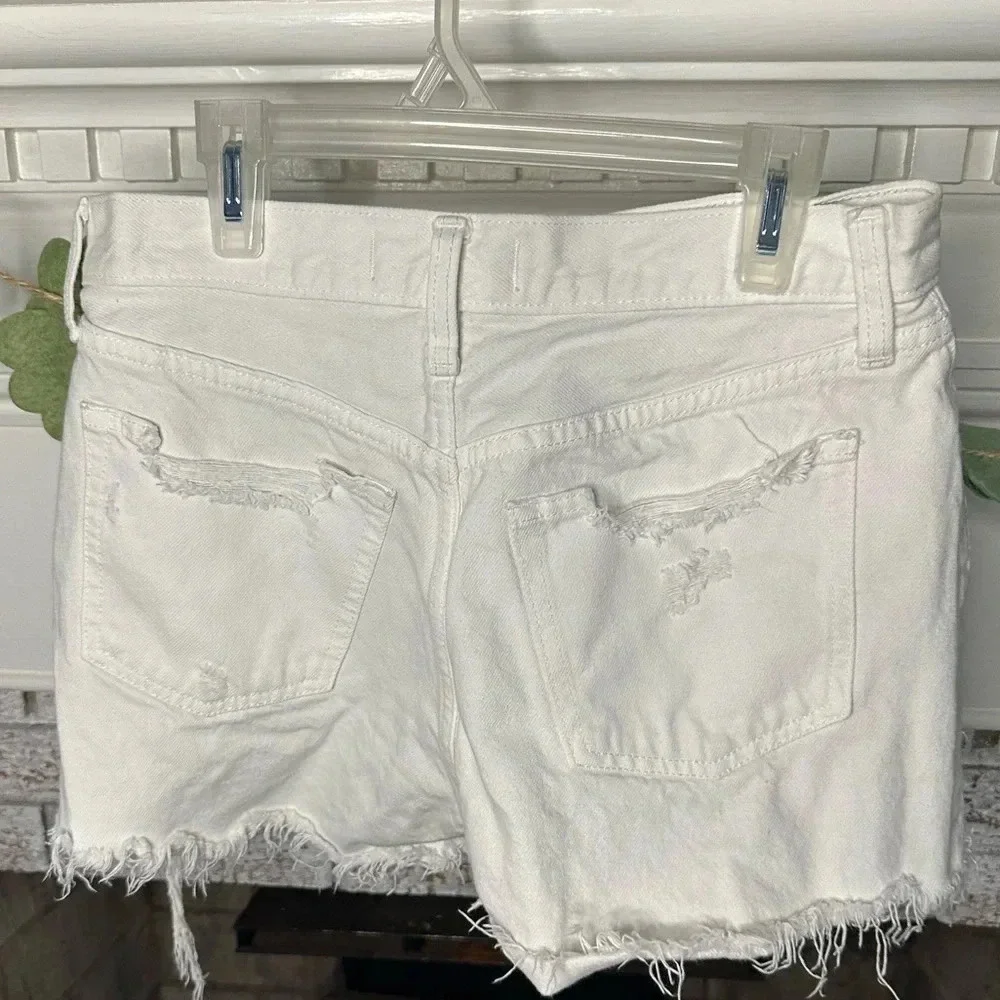 Abercrombie Curve Love The Boyfriend Short White Distressed Denim Size 25